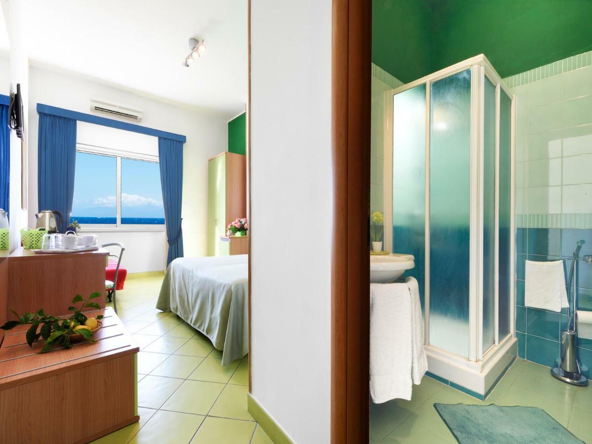 Hotel Alta Marea Sorrento à Massa Lubrense Extérieur photo